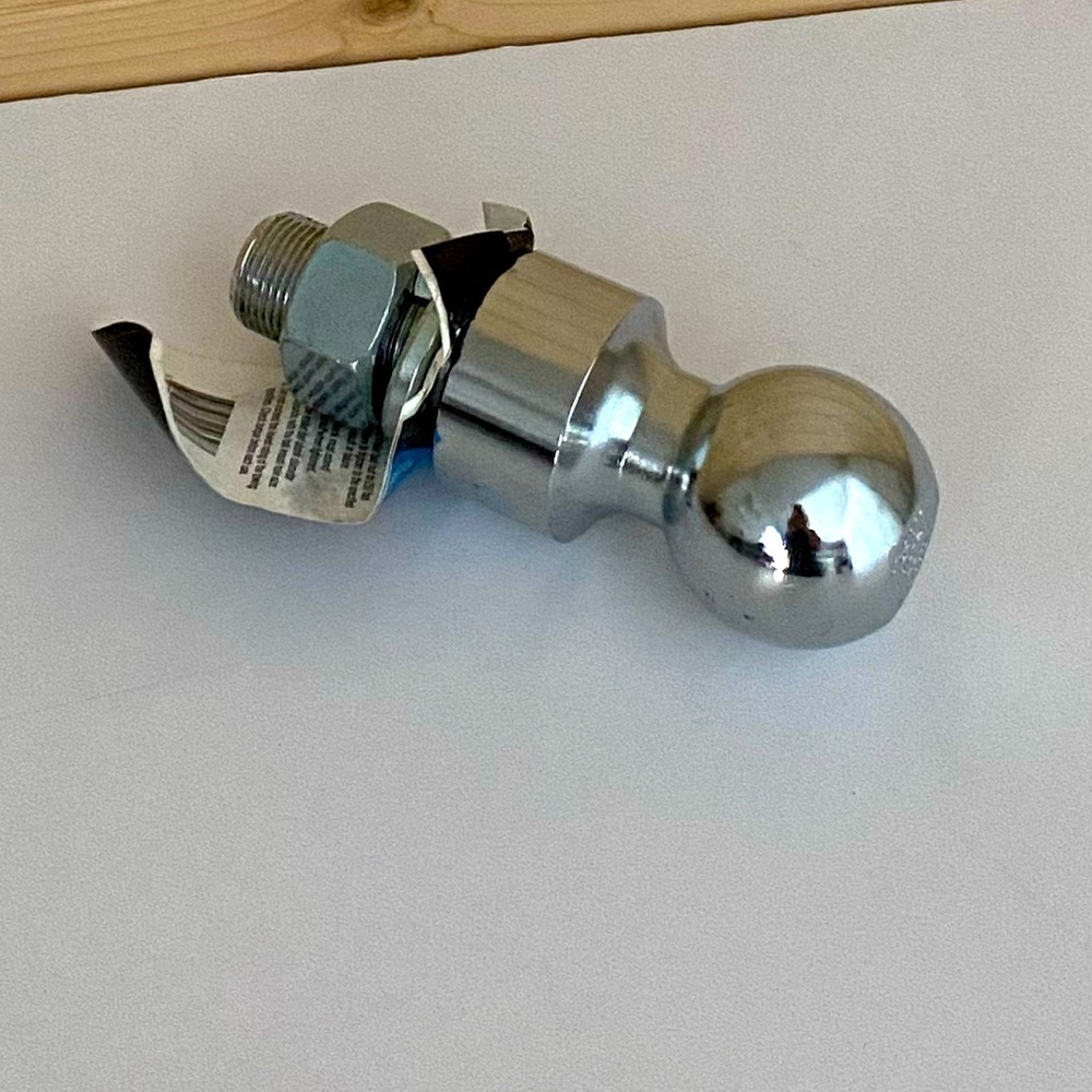 SOLD CURT Manufacturing 2” Trailer Ball Chrome #40033 - Picture 4 of 9